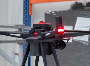 Zetes en Avular bundelen krachten voor full pallet inventory met autonome drones