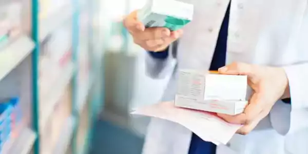 Direktivet for forfalskning af medicin: afklaringer til engrossælgerne, distributører og logistikpartnerne