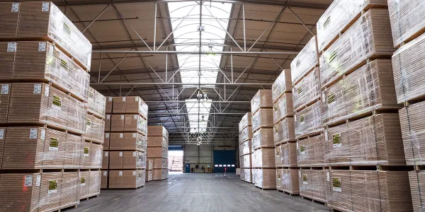 Norbord automatizuje označování stovek palet denně pomocí řešení ZetesAtlas